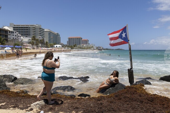 Ураганът "Ерин" се е засилил до втора категория