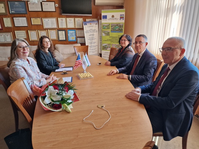Община Кърджали: Зам-посланикът на САЩ гостува в Кърджали