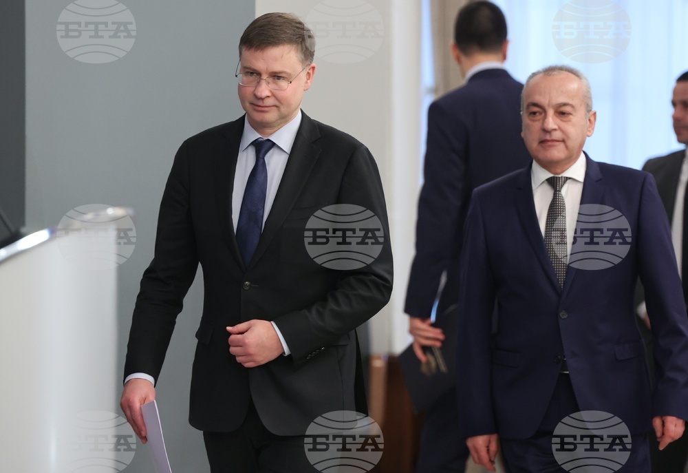 Министерски съвет - Гълъб Донев - Валдис Домбровскис - брифинг