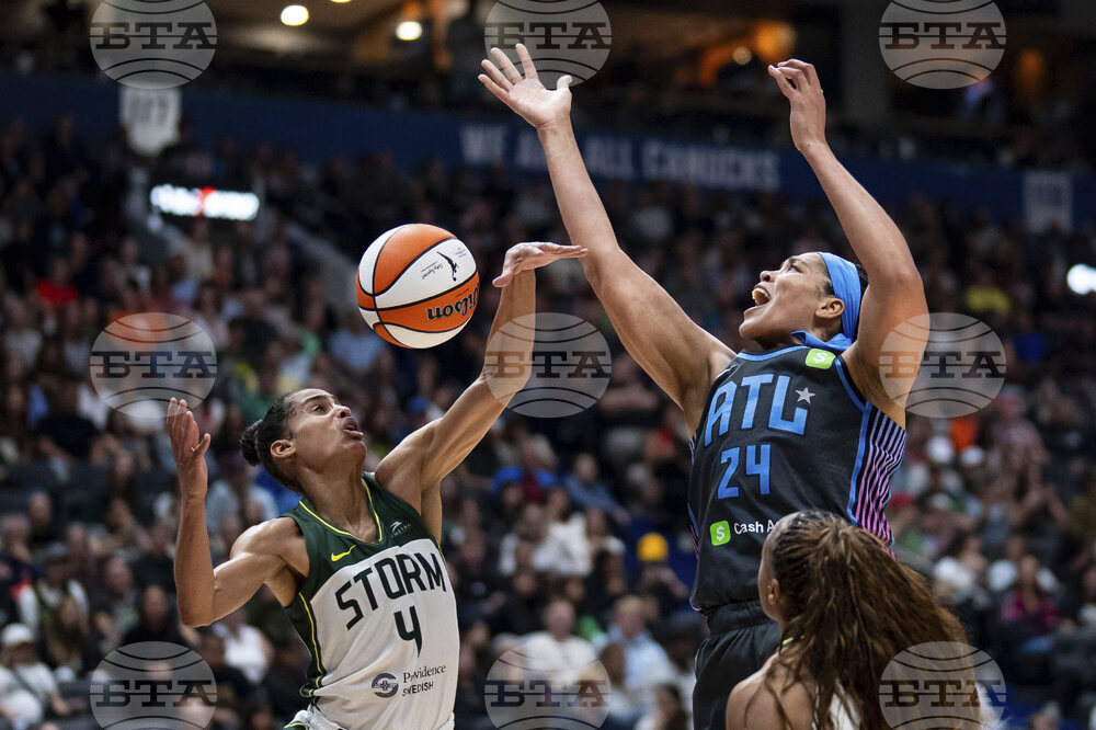 WNBA Storm Dream Basketball