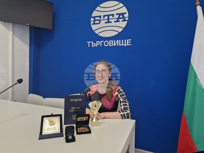 Ванина Стефанова от Търговище е първенецът на випуск 2025 на Висшето военноморско училище „Никола Й. Вапцаров“