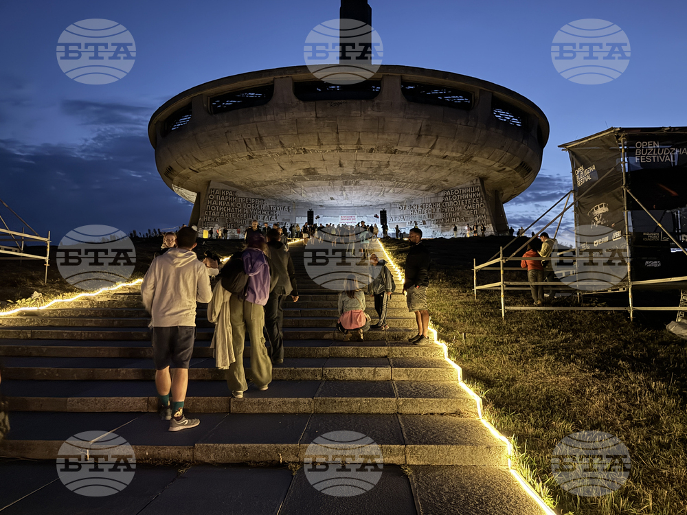 Връх Бузлуджа - фестивал "Open Buzludzha"