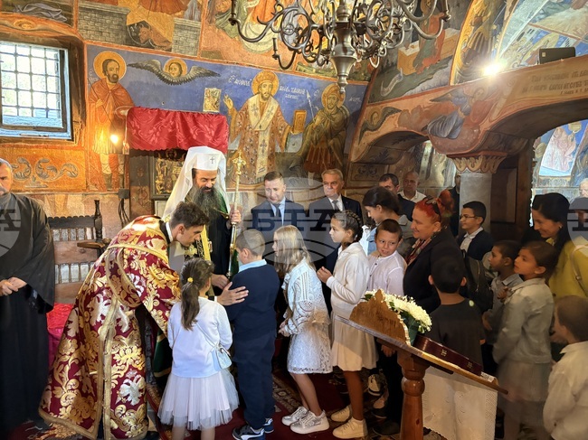 Самоков - патриарх Даниил - Бельова църква - патриаршеска света литургия