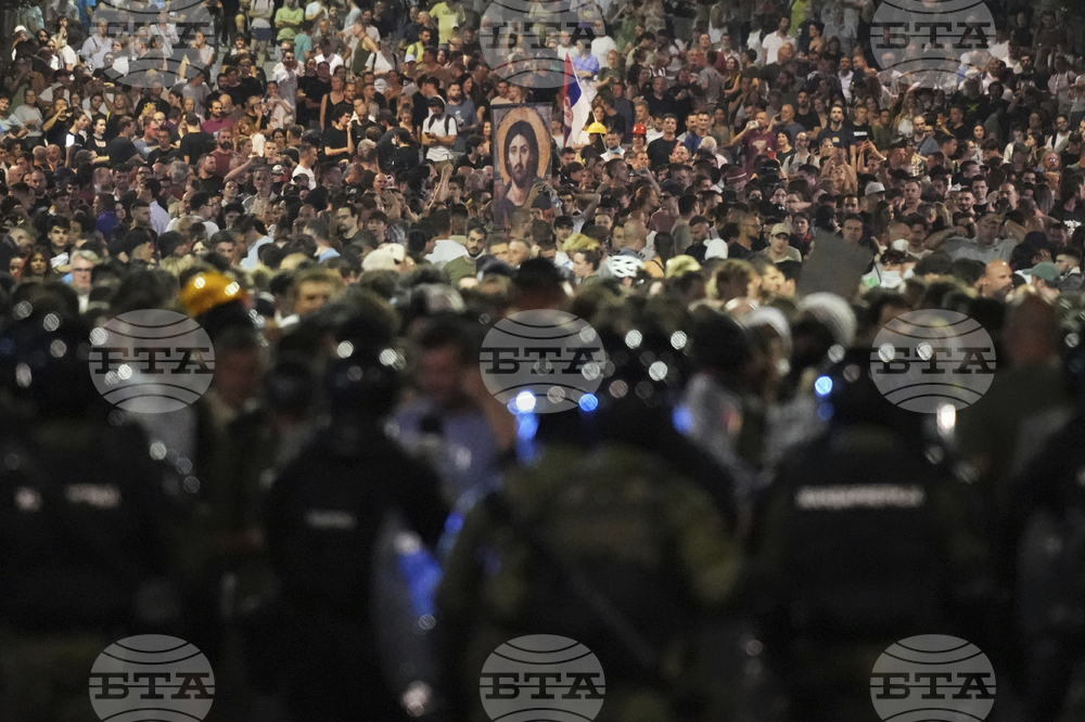APTOPIX Serbia Protests