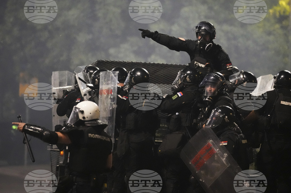 APTOPIX Serbia Protests