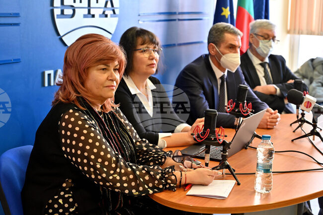  За една по-социална Европа: много идеи от дискусия в Пазарджик 