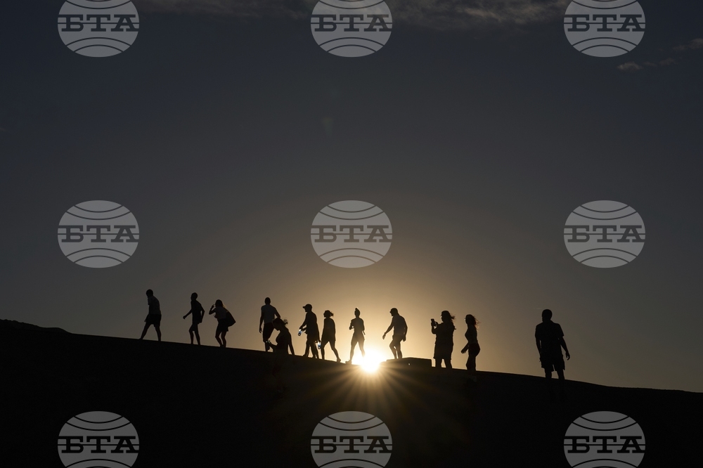 APTOPIX Climate Death Valley Heat Safety