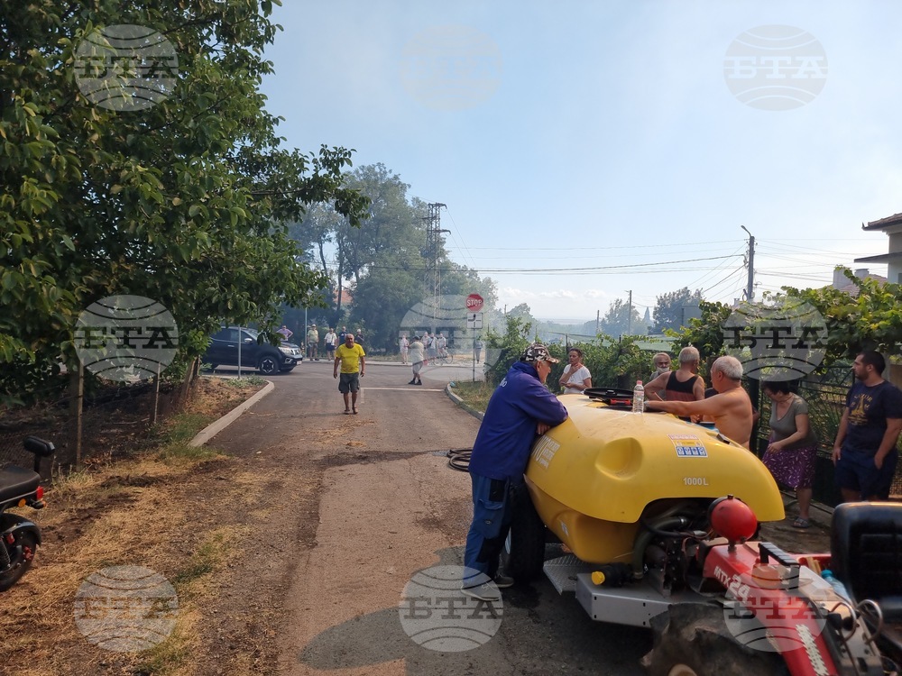 Екипи на „Социално подпомагане“ ще консултират хората с пострадало имущество при пожара край Българово 