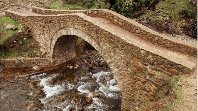 АНА-МПА: В ход са усилията за пълно възстановяване на историческите каменни мостове на Метеора