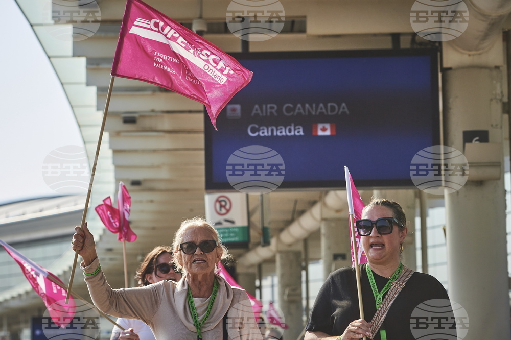 Air Canada Flight Attendants