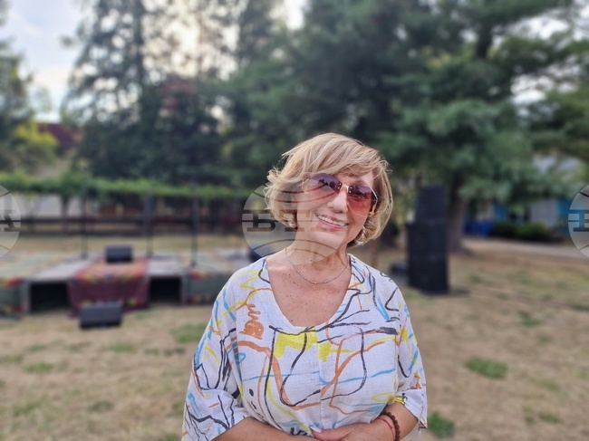 Успехът не е нещо, към което човек непременно трябва да се стреми, а дълъг път, каза за БТА диригентът Ваня Монева