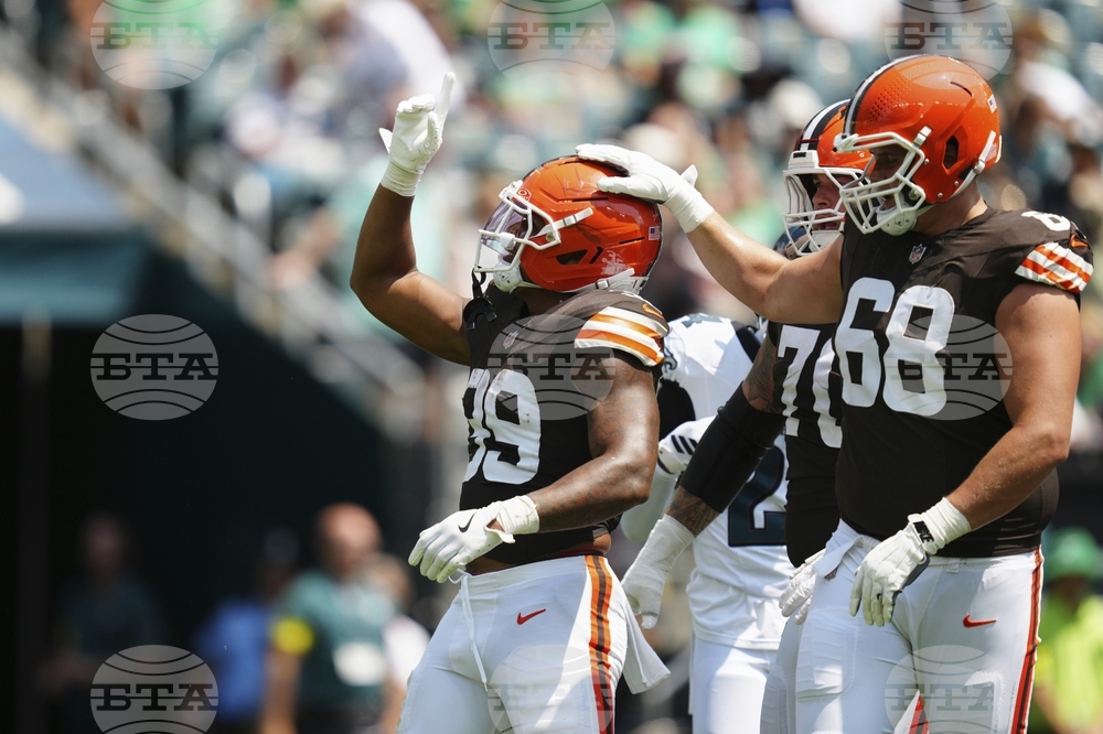 Browns Eagles Football