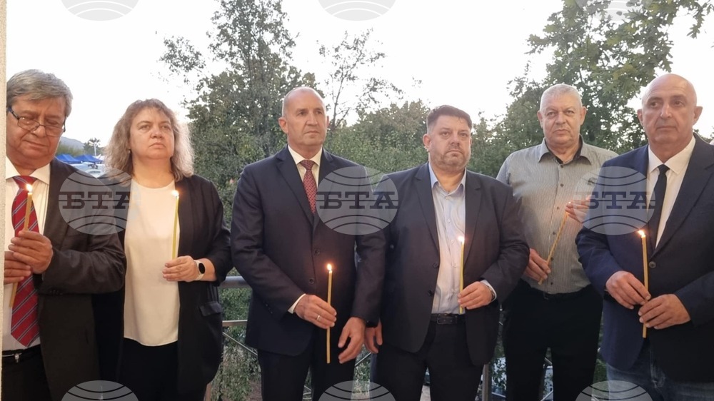 Трябва да има взаимодействие и диалог между институциите, но това изисква правителството да се еманципира от задкулисието, каза Румен Радев