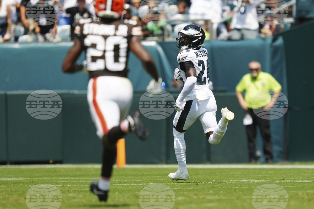Browns Eagles Football