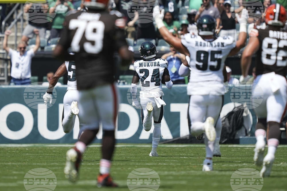 Browns Eagles Football
