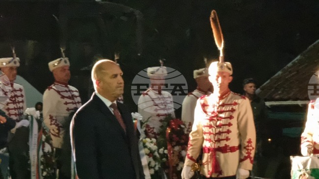 Петрова нива пази живо огнището на родолюбието, каза президентът Радев 