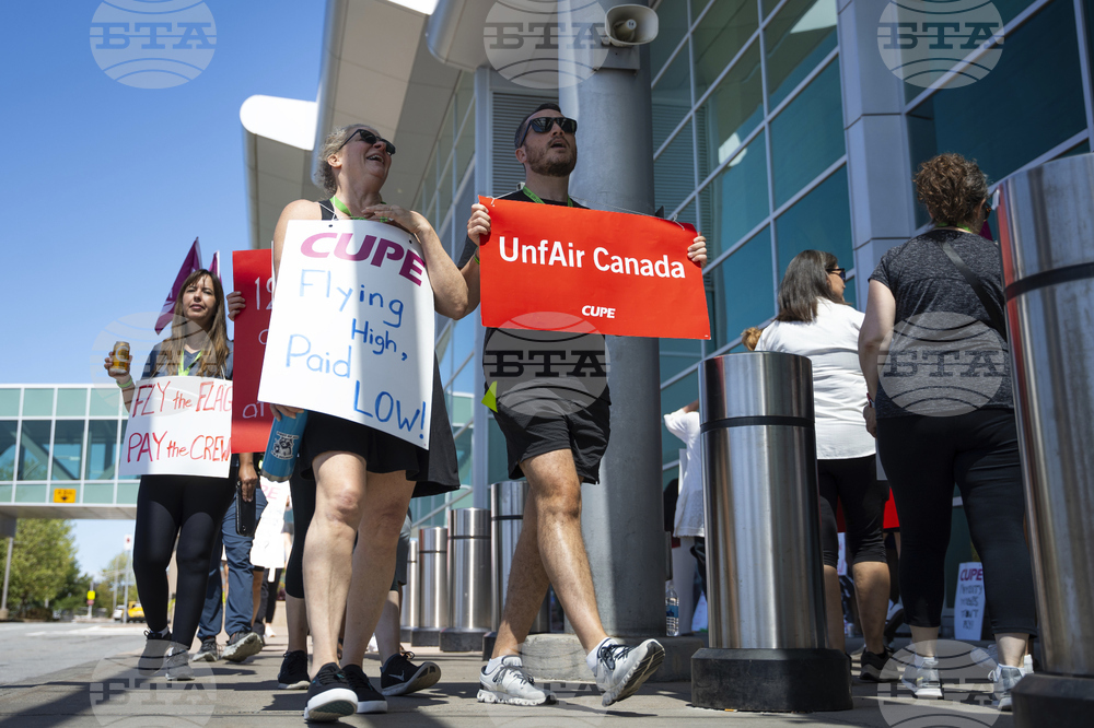 Air Canada Flight Attendants