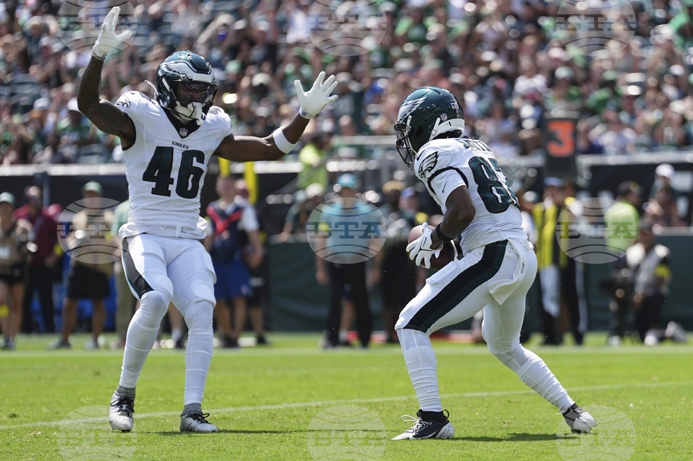 Browns Eagles Football