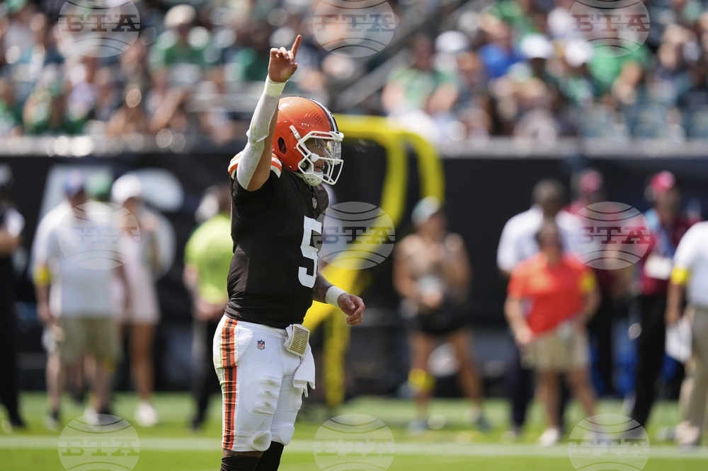Browns Eagles Football