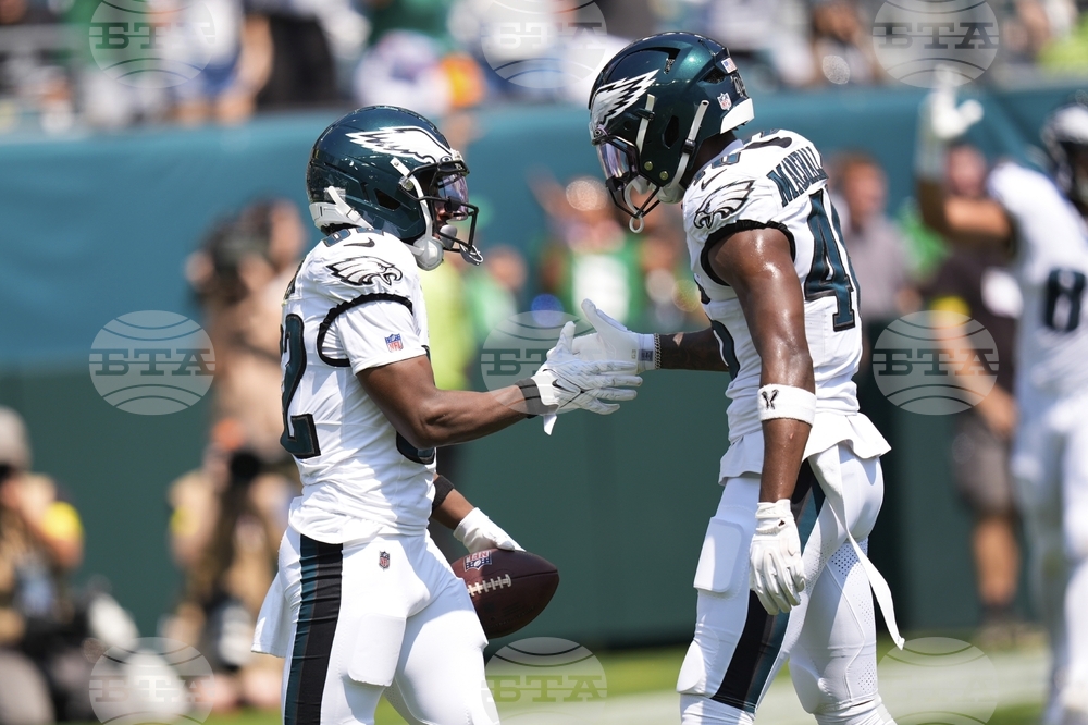 Browns Eagles Football