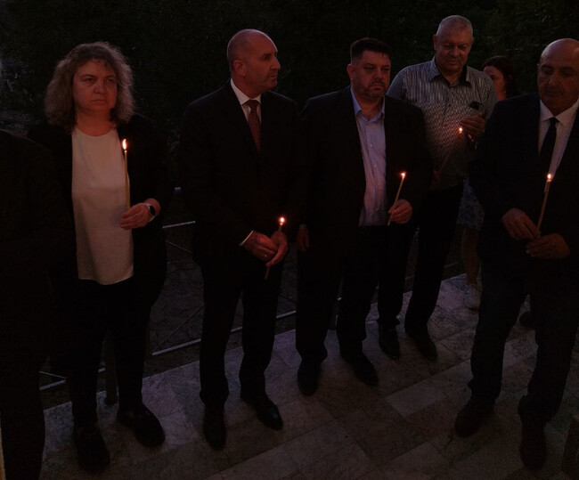  Жертвоготовността на участниците в Илинденско-Преображенското въстание остава в историята като символ на борбата за свобода, заяви председателят на парламента Наталия Киселова в местността Петрова нива