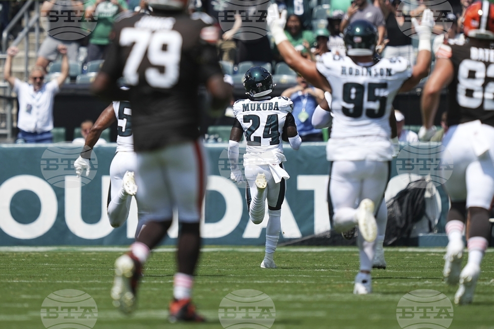 APTOPIX Browns Eagles Football
