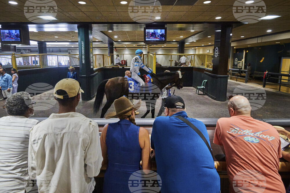 Canada Kings Plate Horse Racing