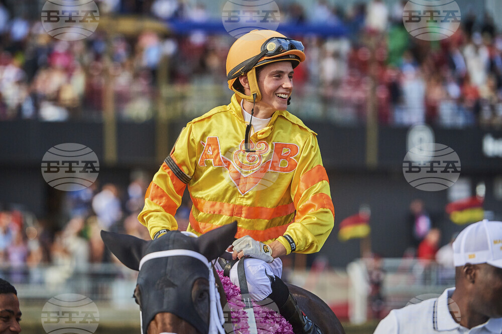 Canada Kings Plate Horse Racing
