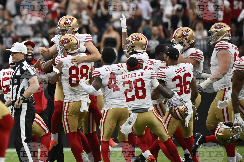 49ers Raiders Football
