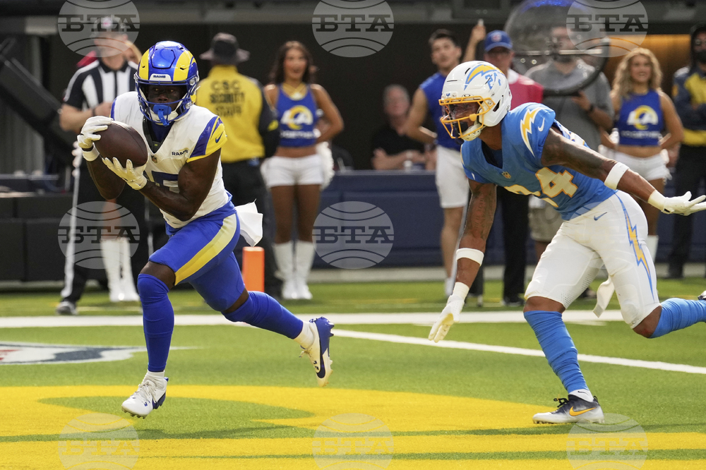 Chargers Rams Football