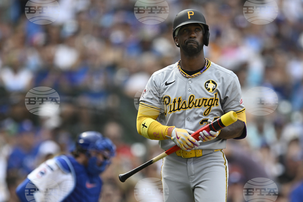 Pirates Cubs Baseball