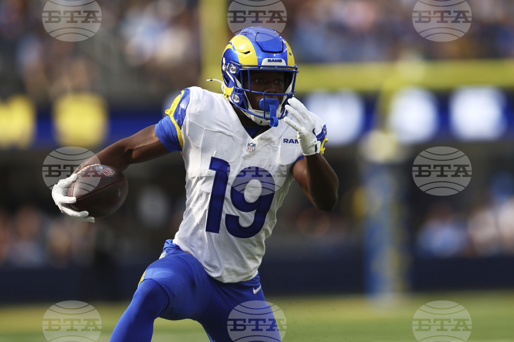Chargers Rams Football