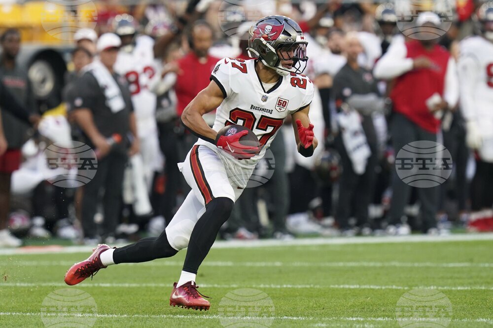 Buccaneers Steelers Football