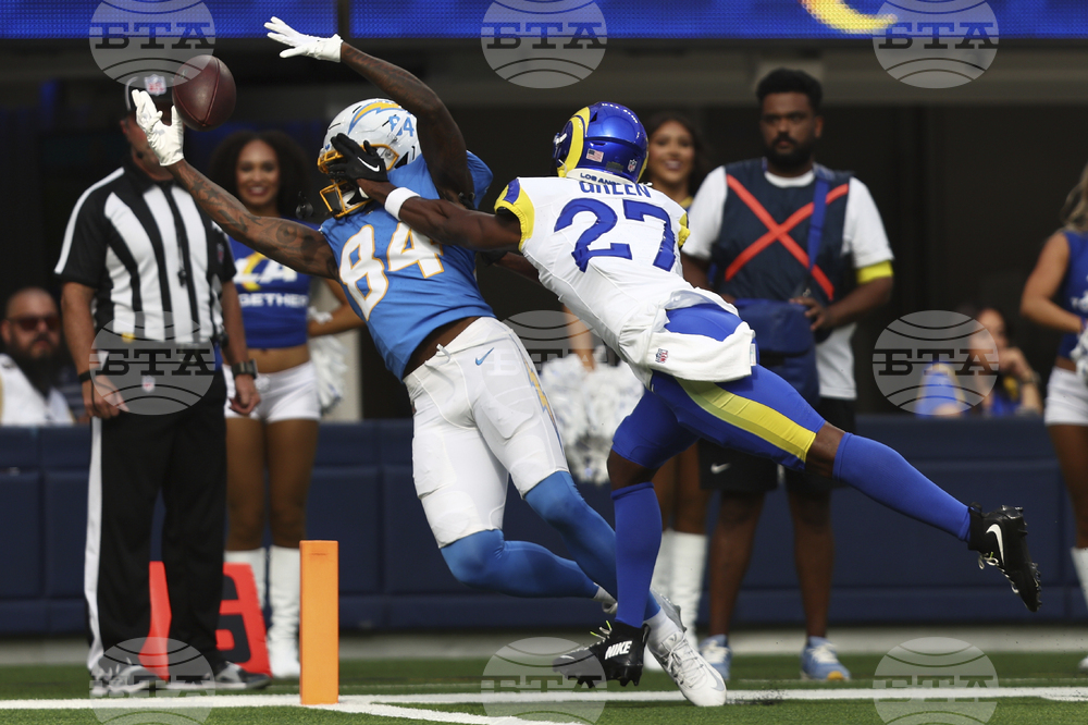 Chargers Rams Football