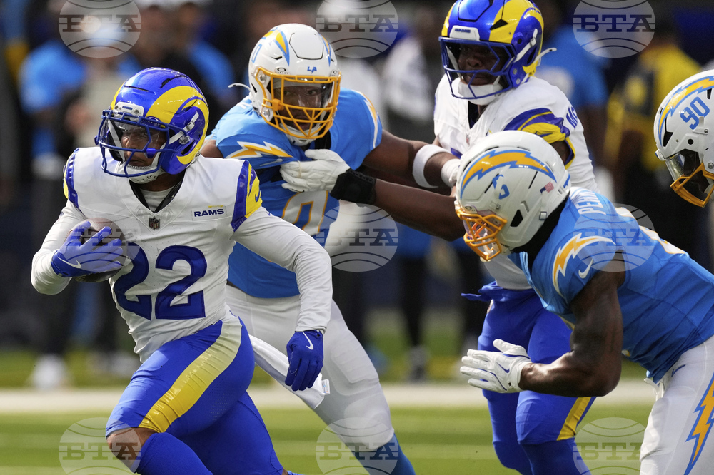 Chargers Rams Football