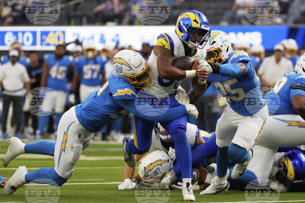 Chargers Rams Football