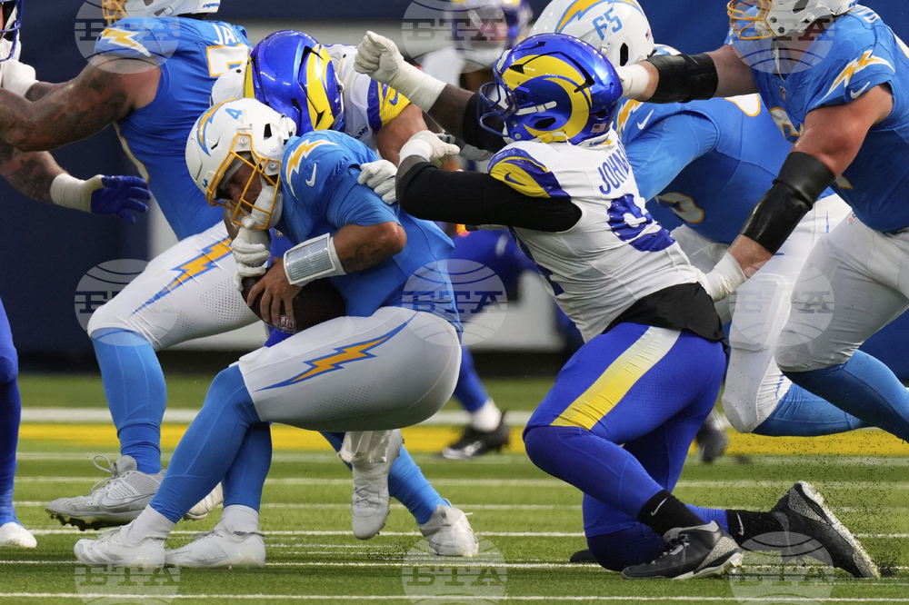 Chargers Rams Football