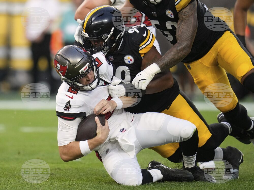 Buccaneers Steelers Football