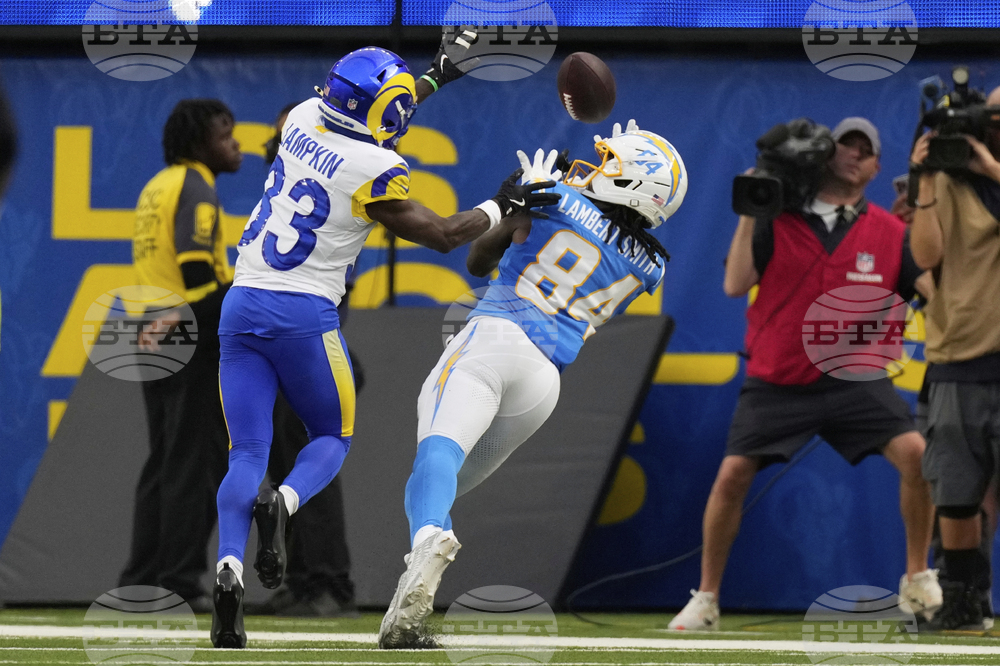 Chargers Rams Football
