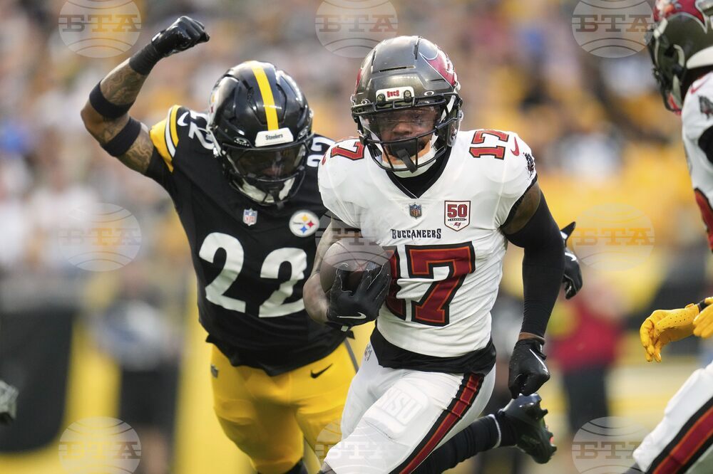 Buccaneers Steelers Football
