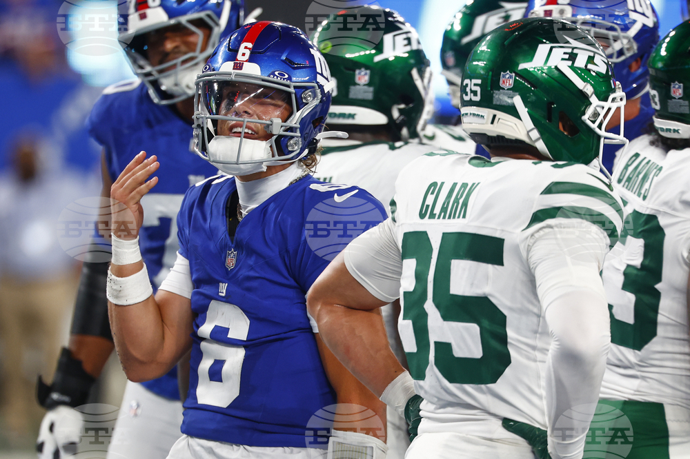 Jets Giants Football