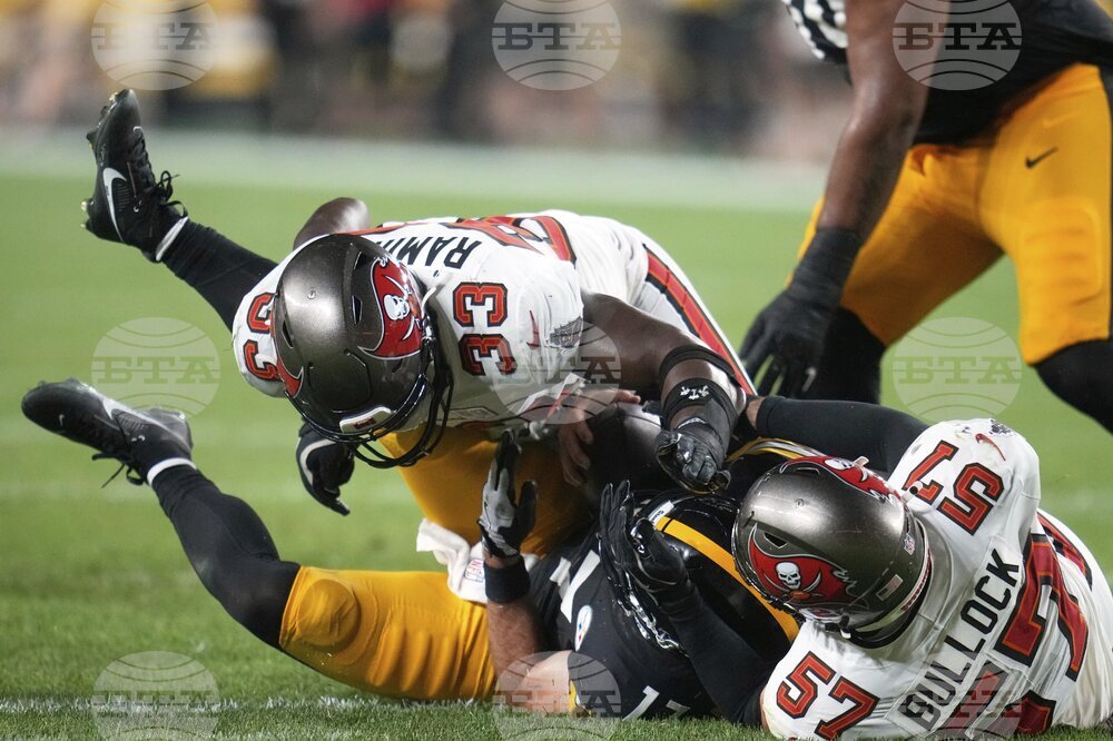 Buccaneers Steelers Football