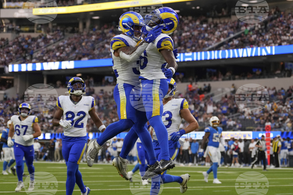 Chargers Rams Football