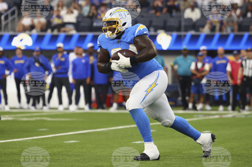 Chargers Rams Football