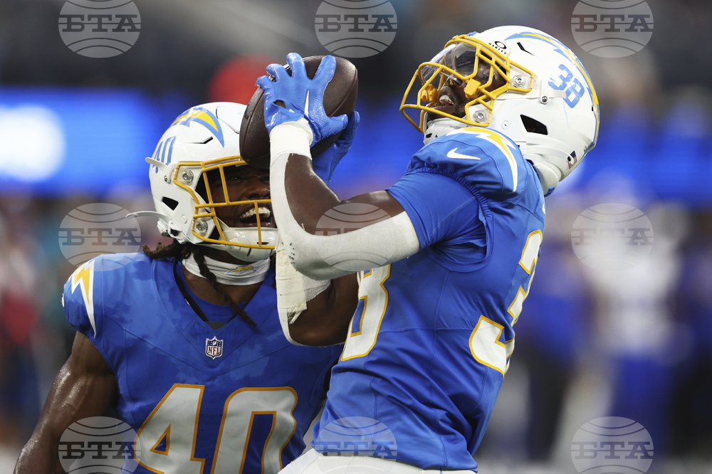 Chargers Rams Football
