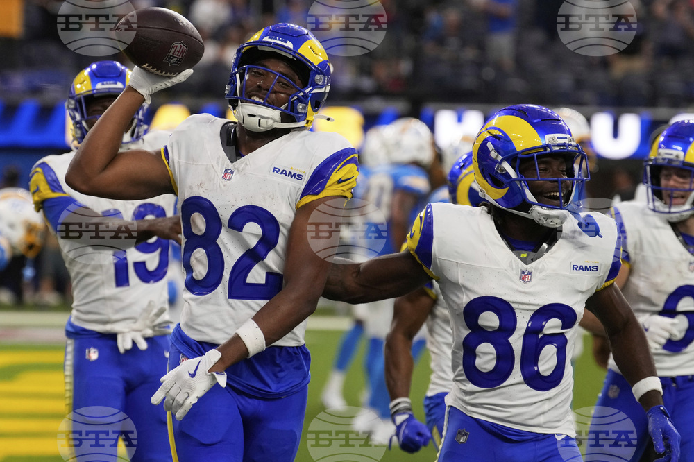 Chargers Rams Football