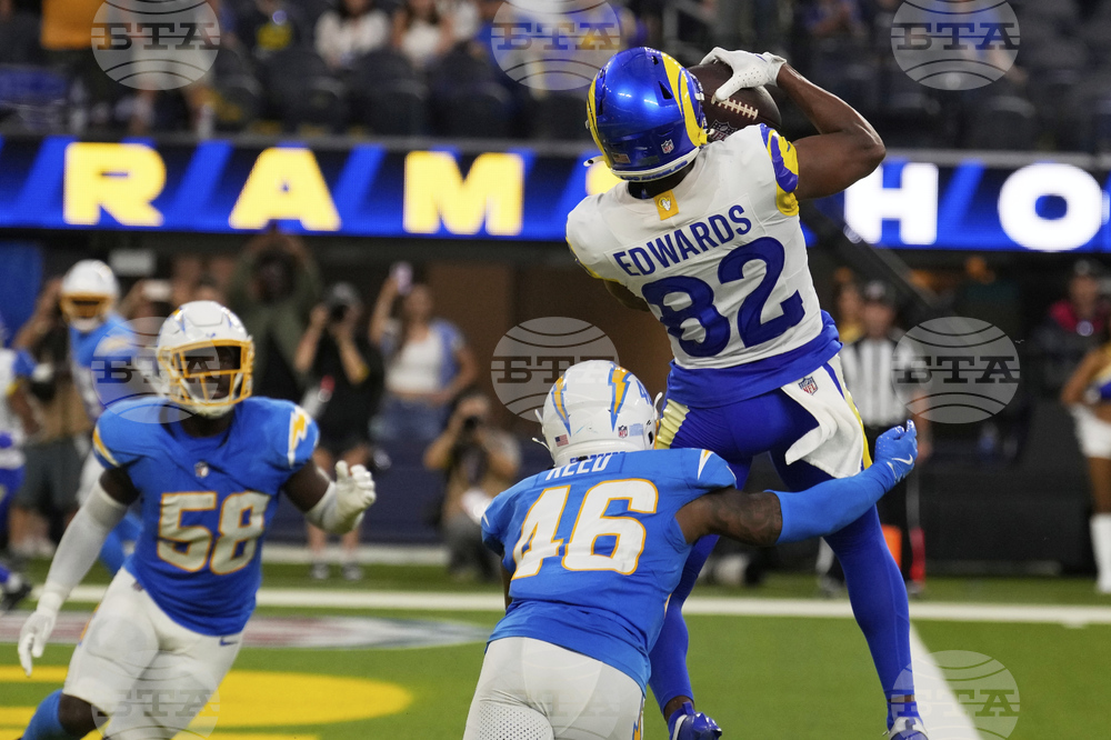 Chargers Rams Football