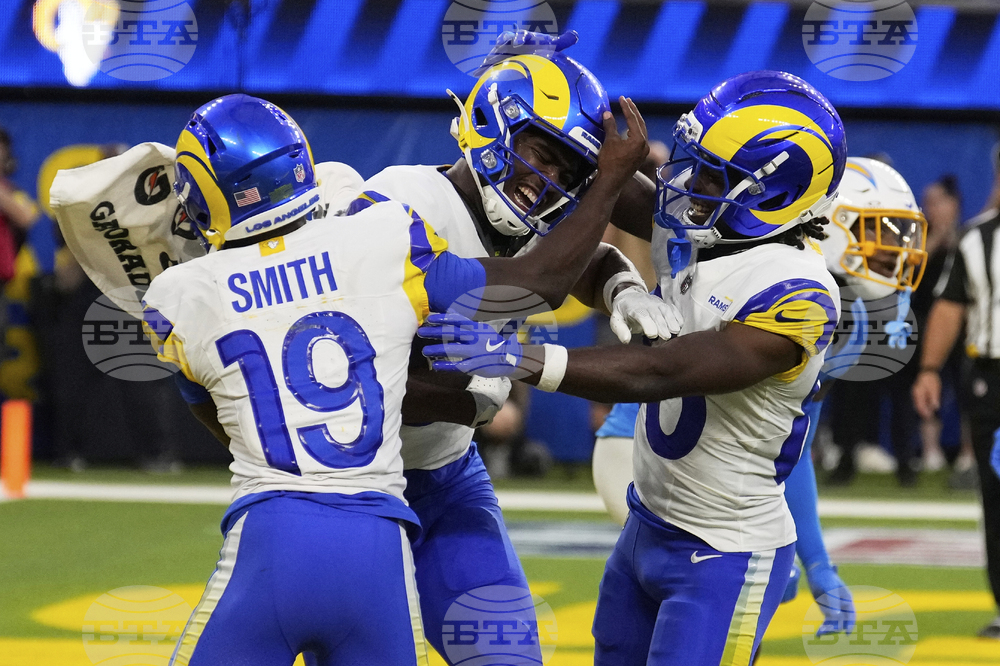 Chargers Rams Football