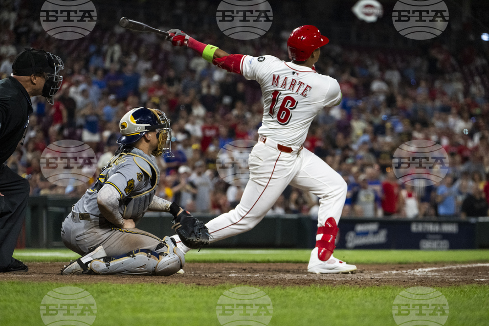 Brewers Reds Baseball