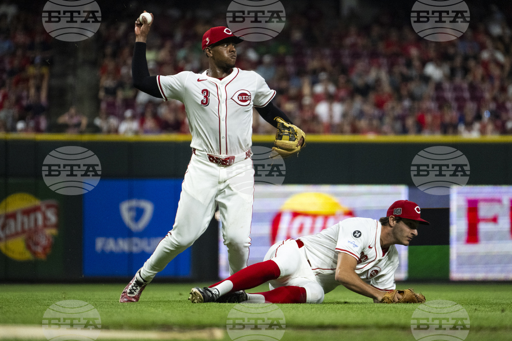 Brewers Reds Baseball